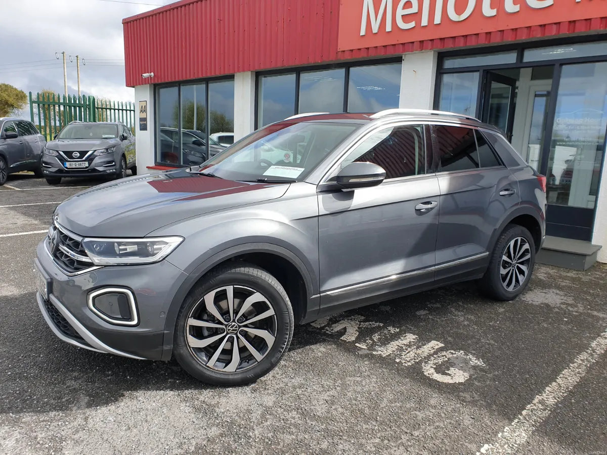 Volkswagen T-Roc 1.5TSI STYLE AUTO - Image 2