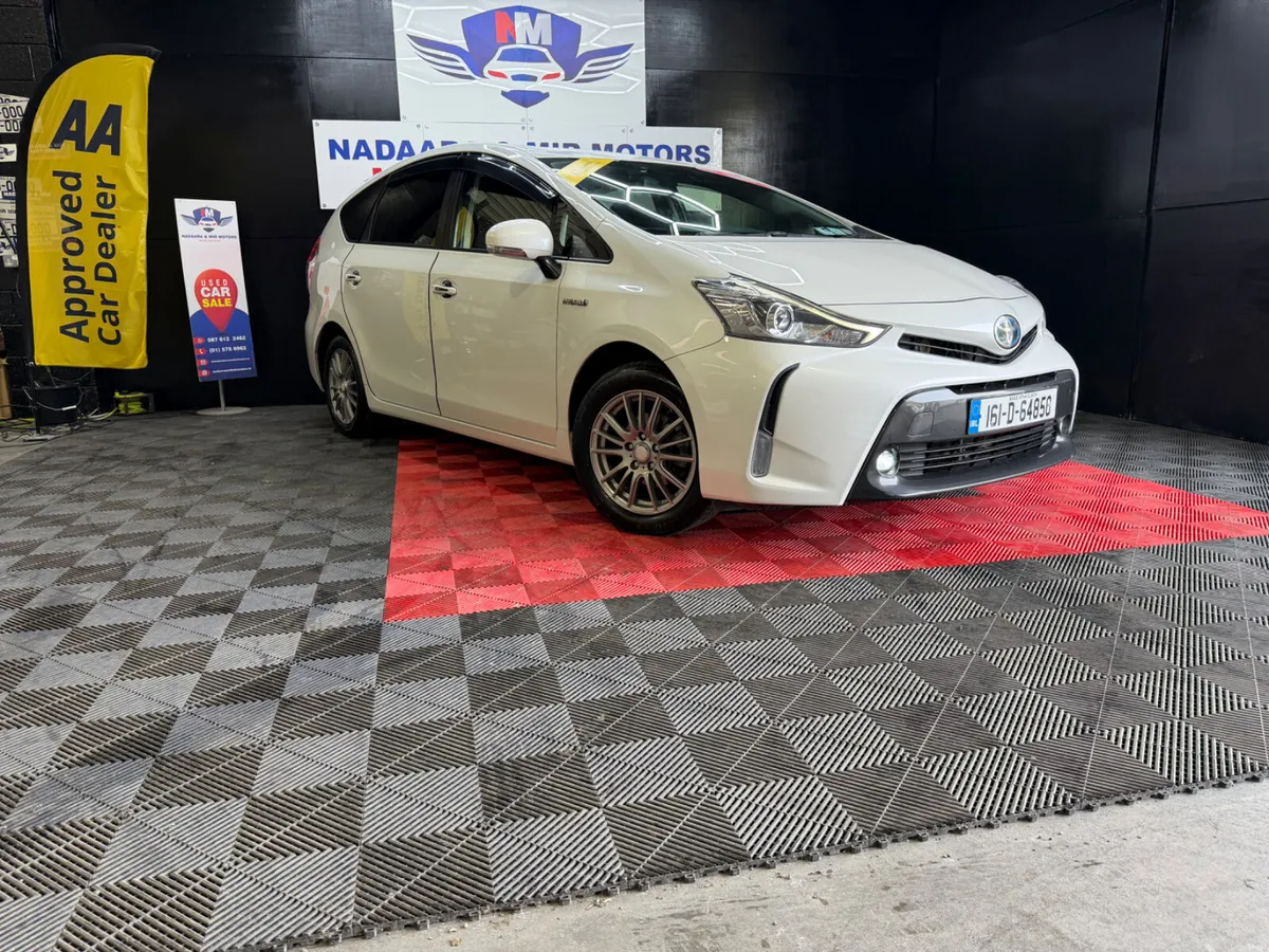 Toyota Prius 2016 - Image 2