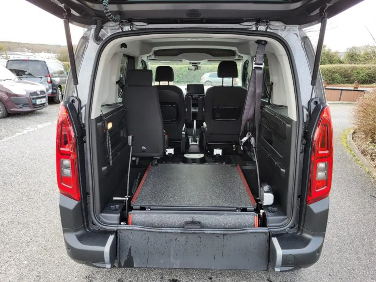 Wheelchair Accessible Auto - Image 6