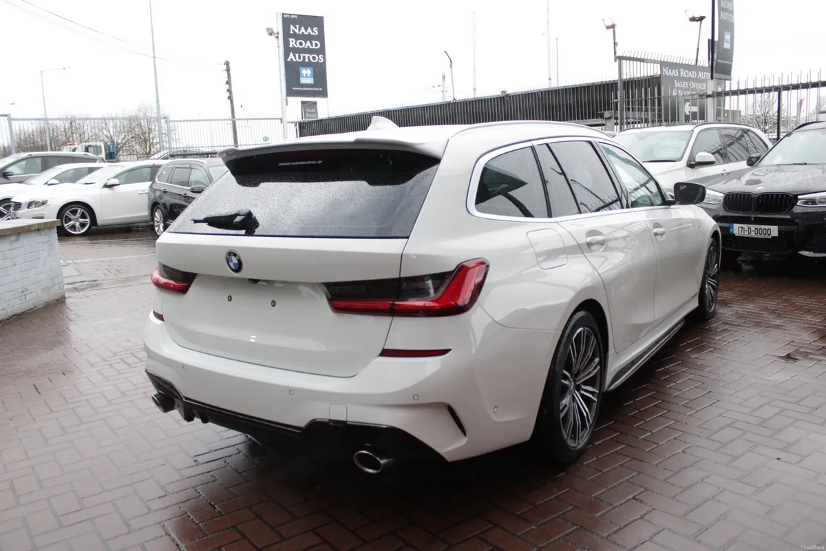 2020 320D TOURING 5DR AUTO ESTATE - Image 4