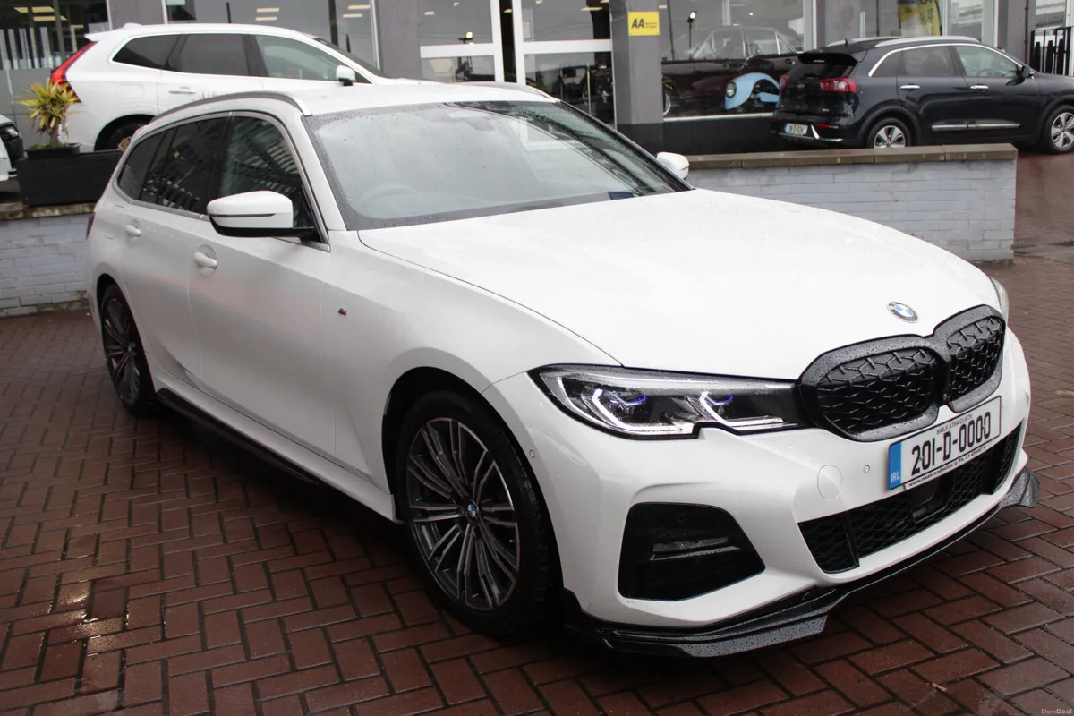 2020 320D TOURING 5DR AUTO ESTATE - Image 2