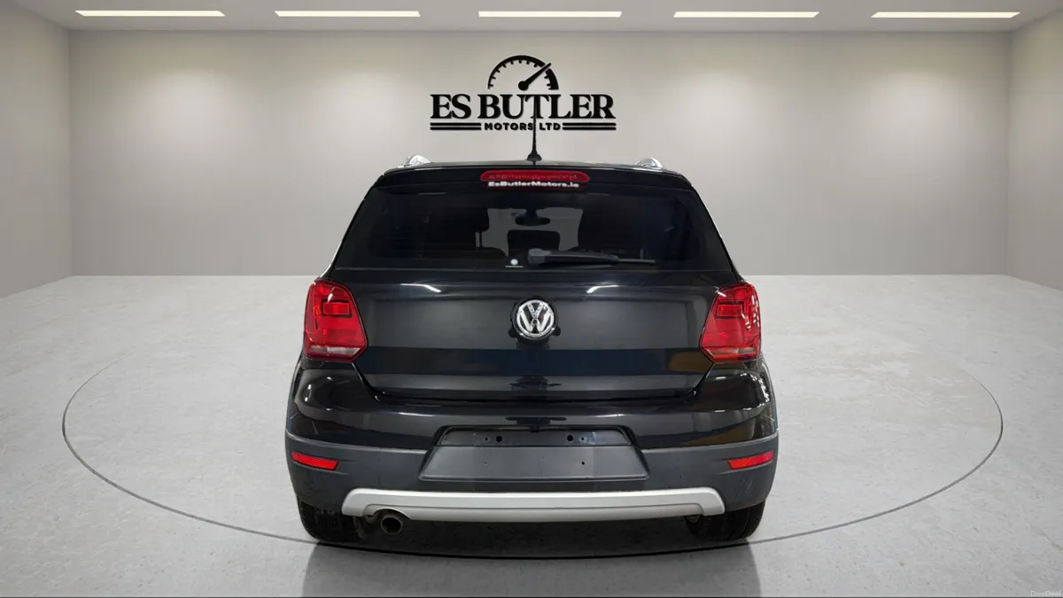 2017 Vw Cross Polo 1.2L AUTO/ LOW KMS 1YR WARRANTY - Image 4