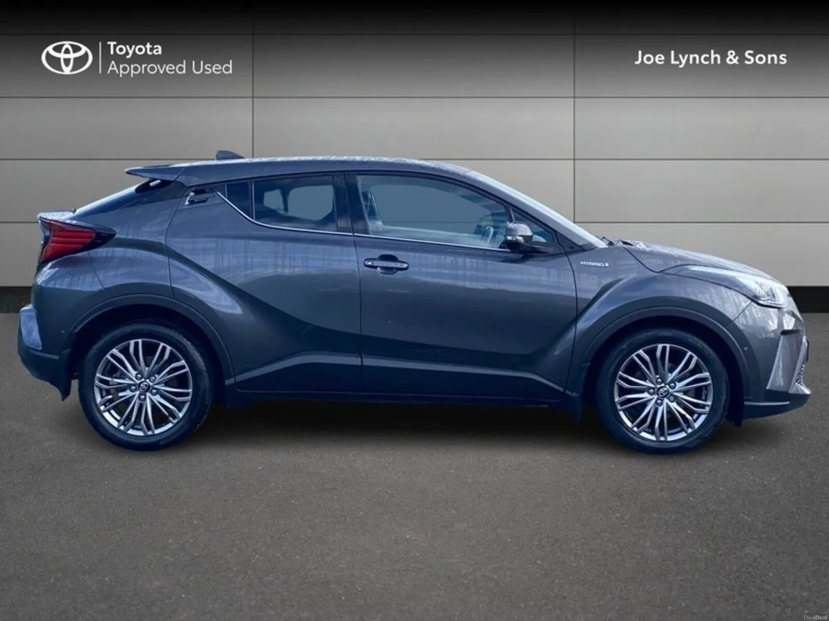 Toyota C-HR C-HR 1.8 HYBRID SOL - Image 3