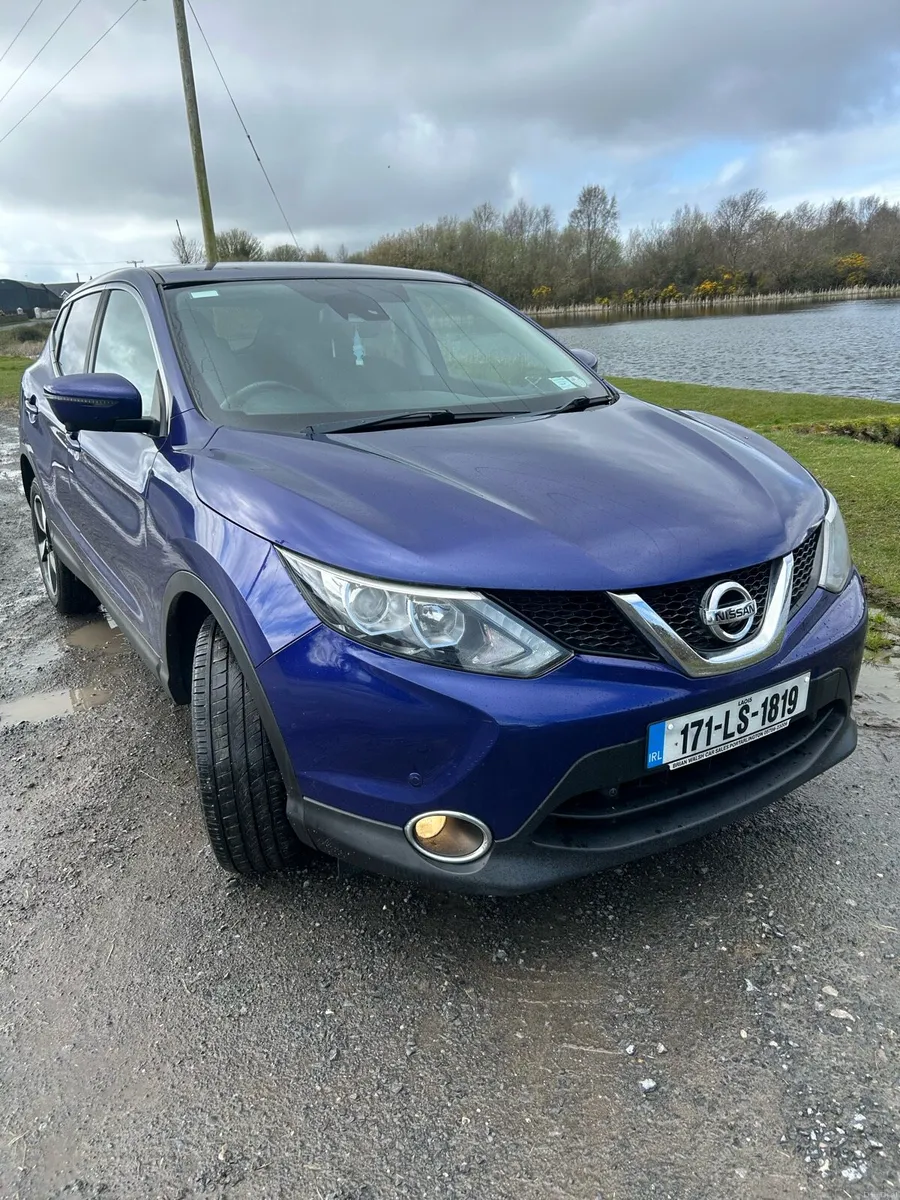 2017 Nissan Quashki nct till 06/28 - Image 1