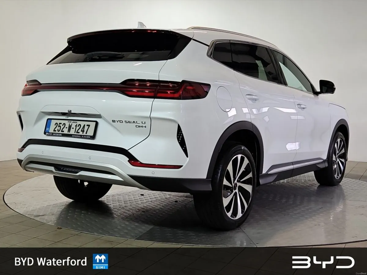 BYD SEAL U BOOST PLUG-IN HYBRID 18.3KWH **DEMO** - - Image 3