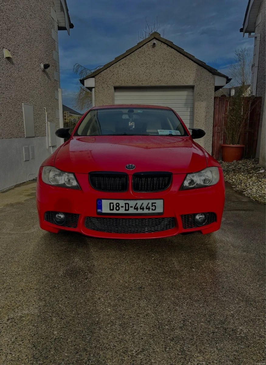BMW 318i *low mileage* - Image 1
