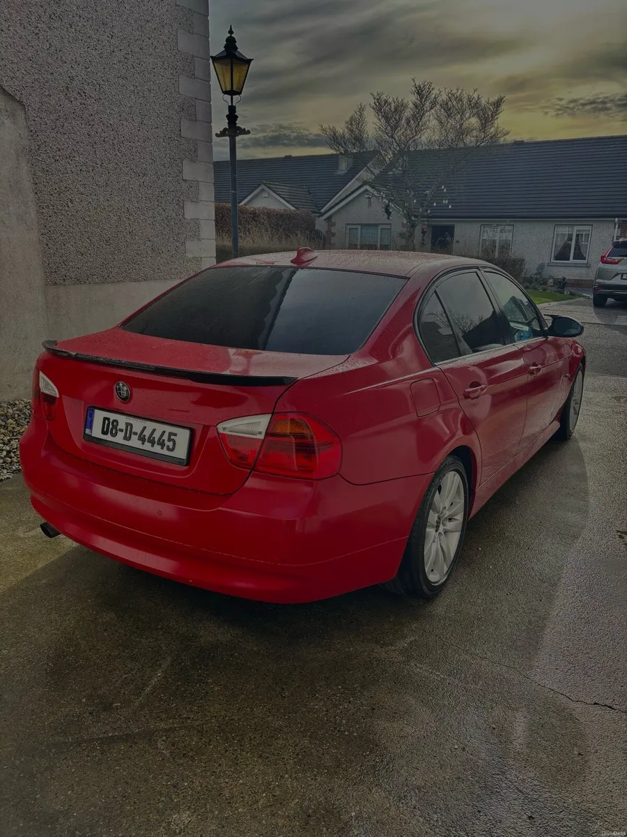 BMW 318i *low mileage* - Image 3