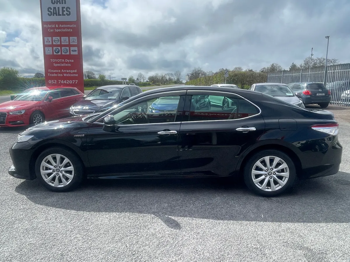 2018 Toyota Camry - Image 4