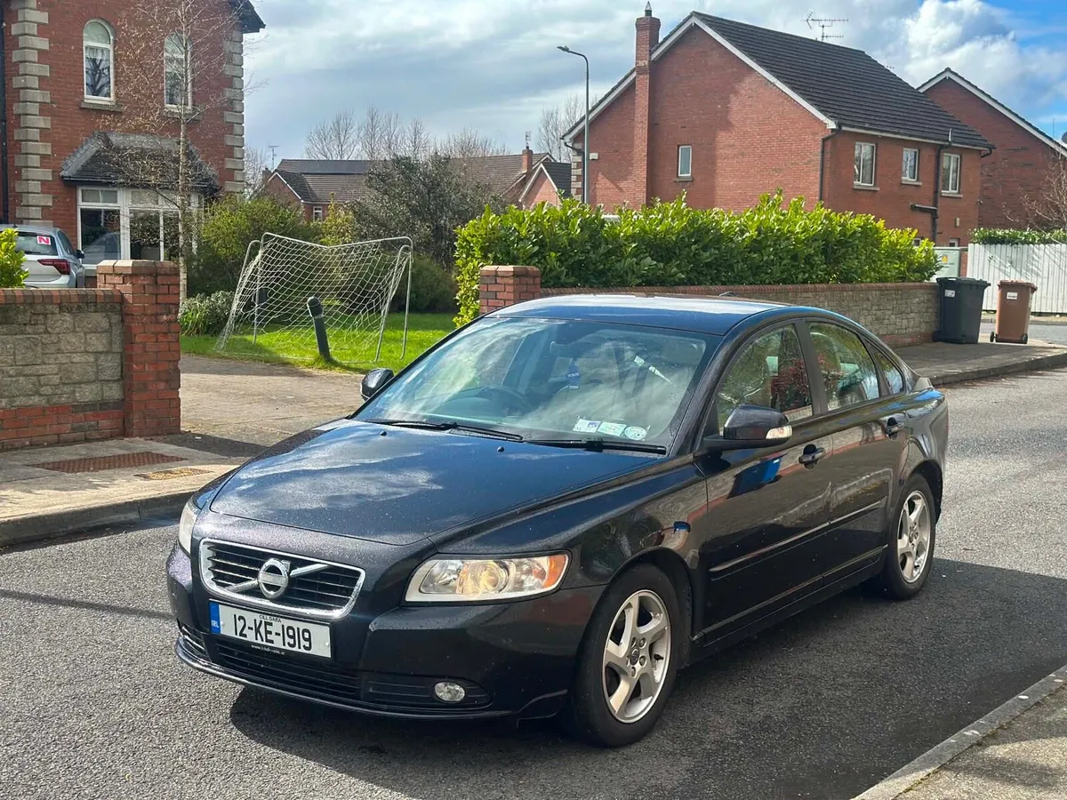 2012 Volvo s40 1.6 diesel new nct 03/27 tax 11/26 - Image 2