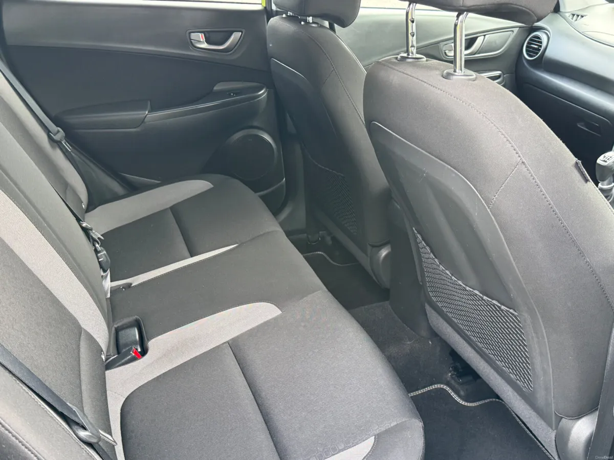 Hyundai Kona Executive - Image 3
