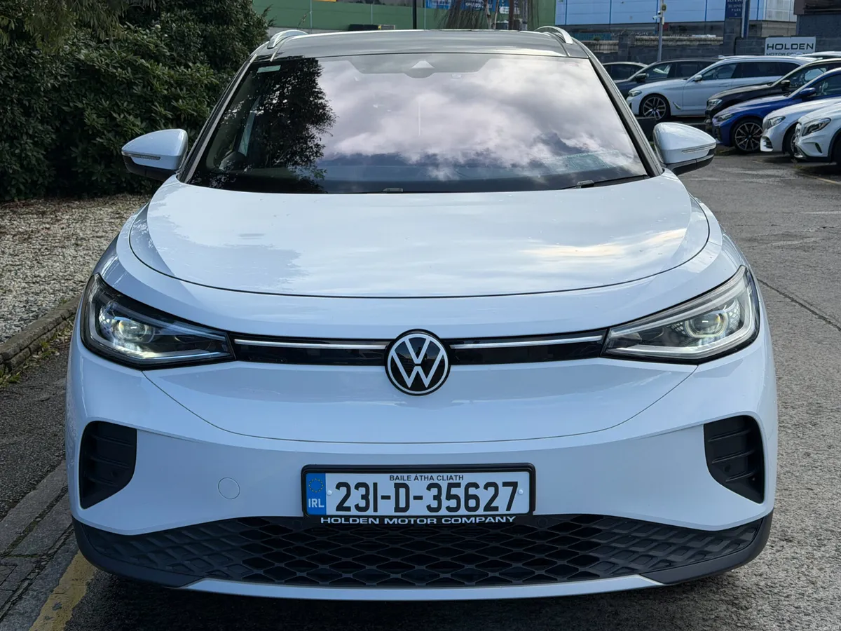 2023 Volkswagen ID.4..PURE 52KWH..PAN ROOF - Image 4