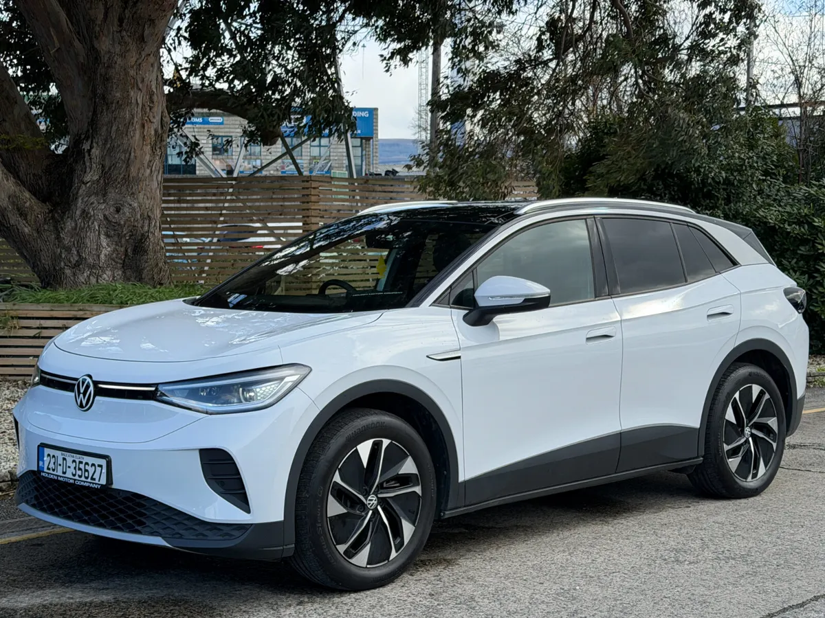 2023 Volkswagen ID.4..PURE 52KWH..PAN ROOF - Image 3