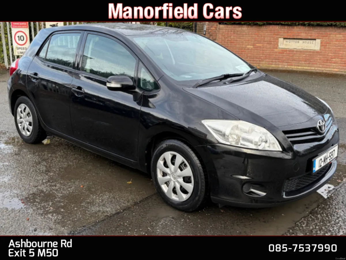 2012 Toyota Auris 1.33 Petrol **LOW KM'S** - Image 1