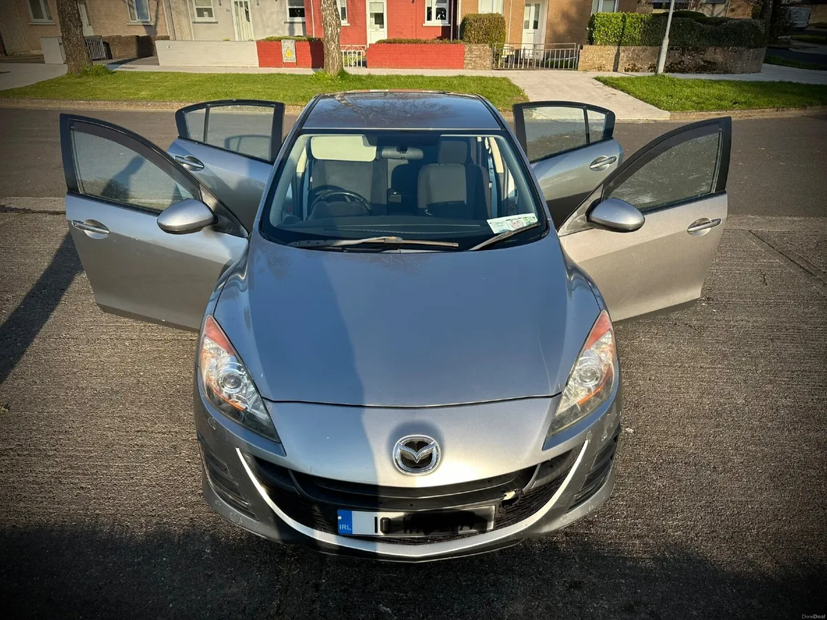 Mazda3 2010 - Image 2