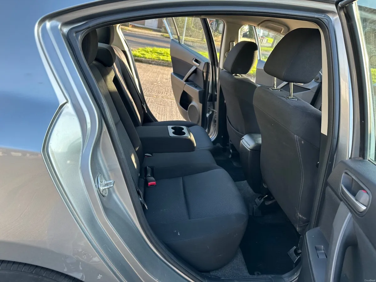Mazda3 2010 - Image 4