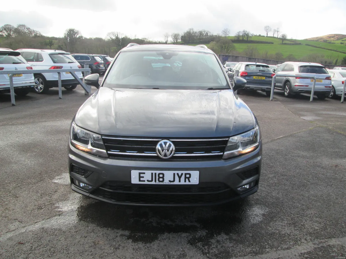 2018  VOLKSWAGEN  TIGUAN  2.0  TDI  SE  NAV  4X4 - Image 3