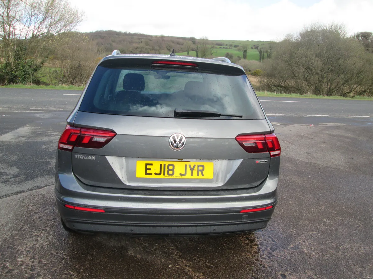 2018  VOLKSWAGEN  TIGUAN  2.0  TDI  SE  NAV  4X4 - Image 6
