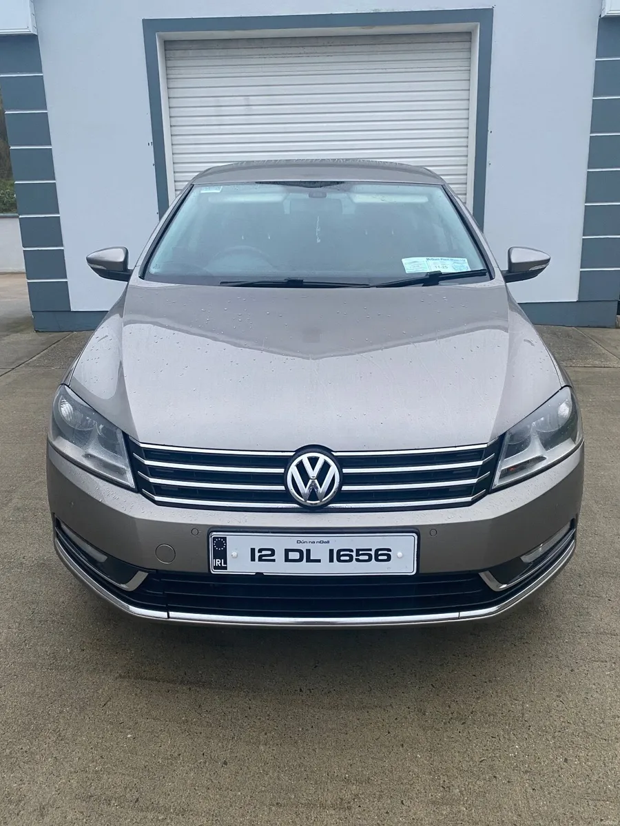 Volkswagen Passat 2012 - Image 3