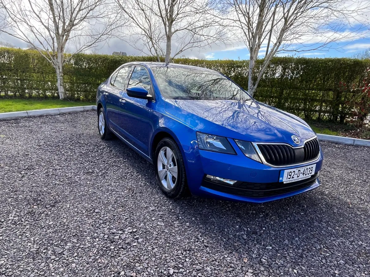 Skoda Octavia 1.6TDI Ambition Model - Image 2