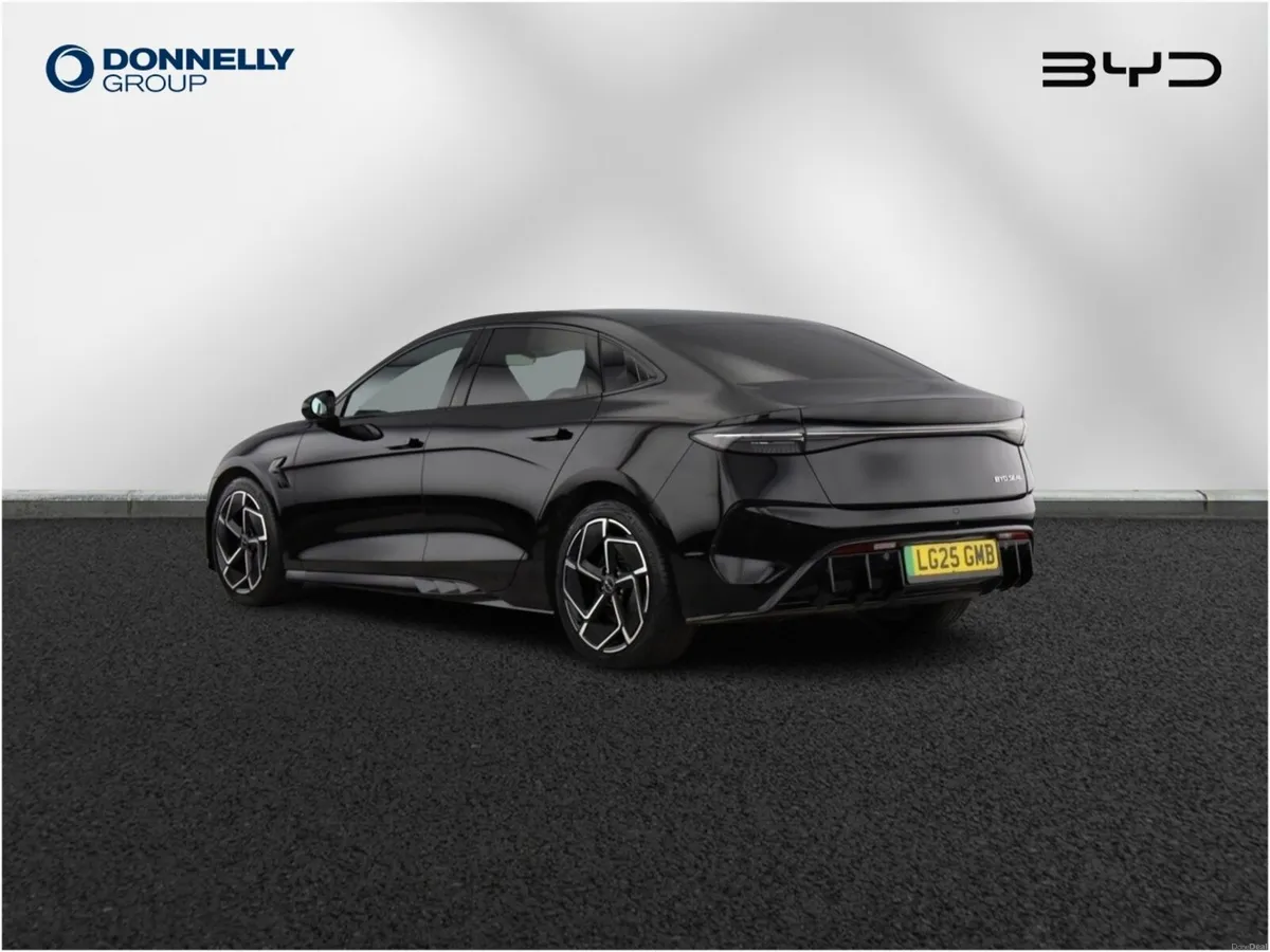 Byd Seal Saloon Design - Image 3