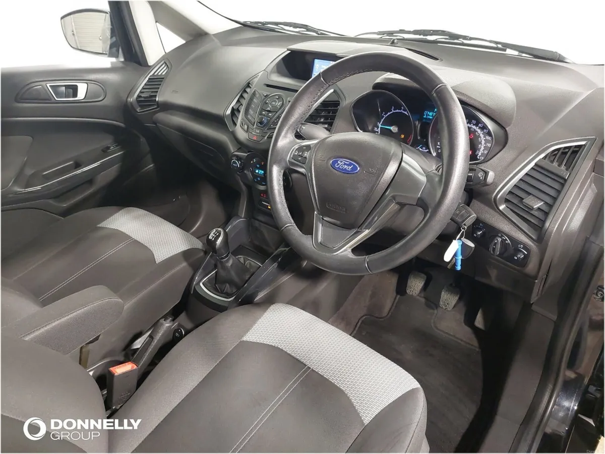 Ford EcoSport Hatchback Zetec - Image 4
