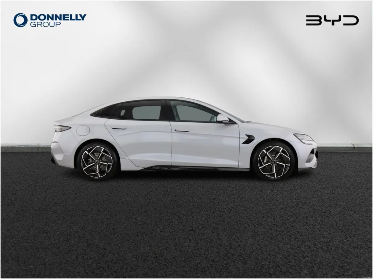 Byd Seal Saloon Excellence - Image 4