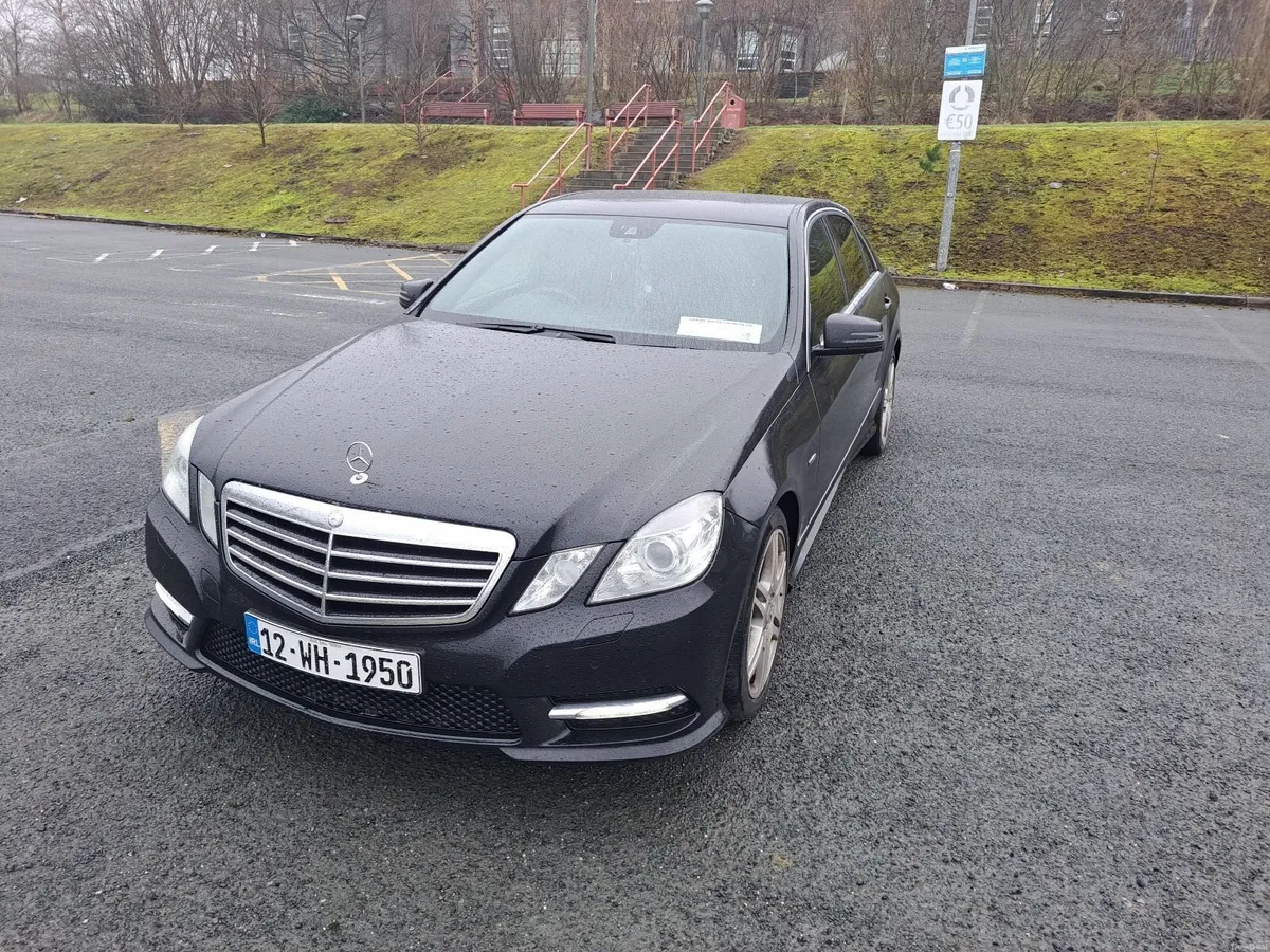 Mercedes-Benz E-Class 2012 - Image 4