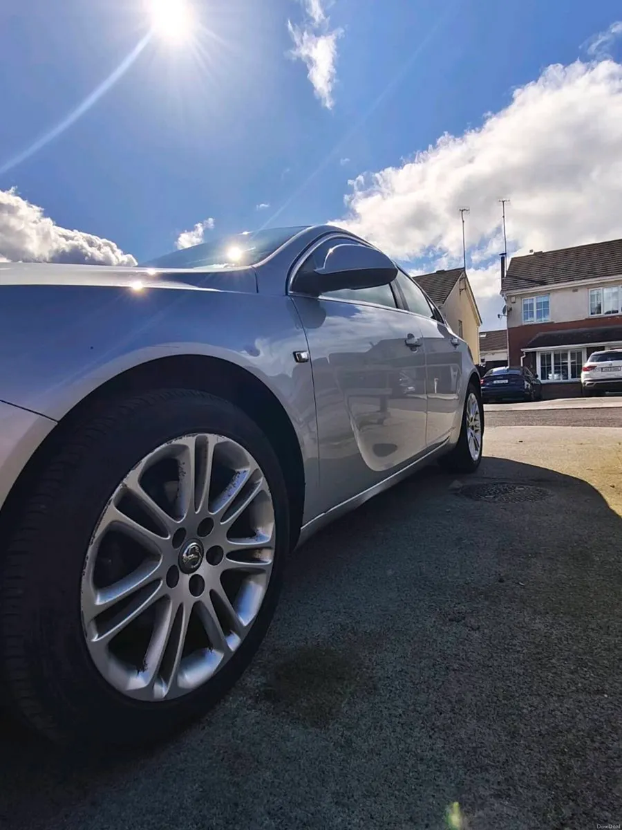 Vauxhall Insignia - Image 3