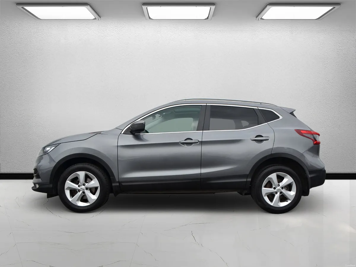 192 Nissan Qashqai 1.3 SV ONE OWNER LOW KMS - Image 4