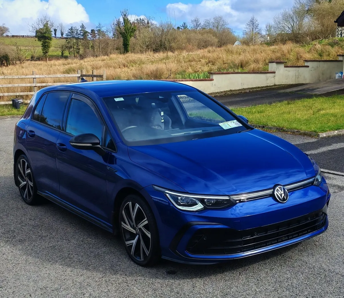 VW Golf 2.0 R-Line 150 - Image 1