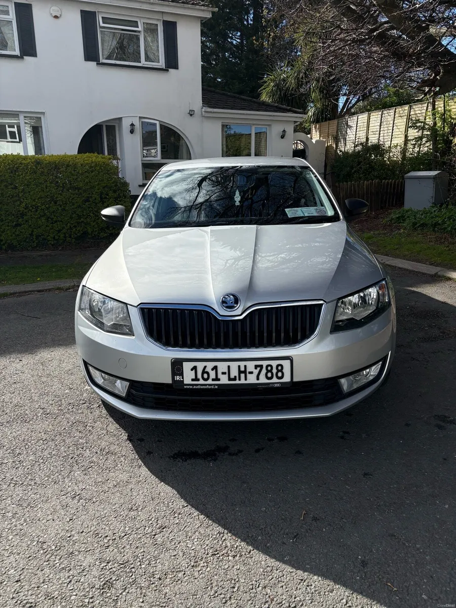 2016 Skoda Octavia 1.6 litre - Image 2