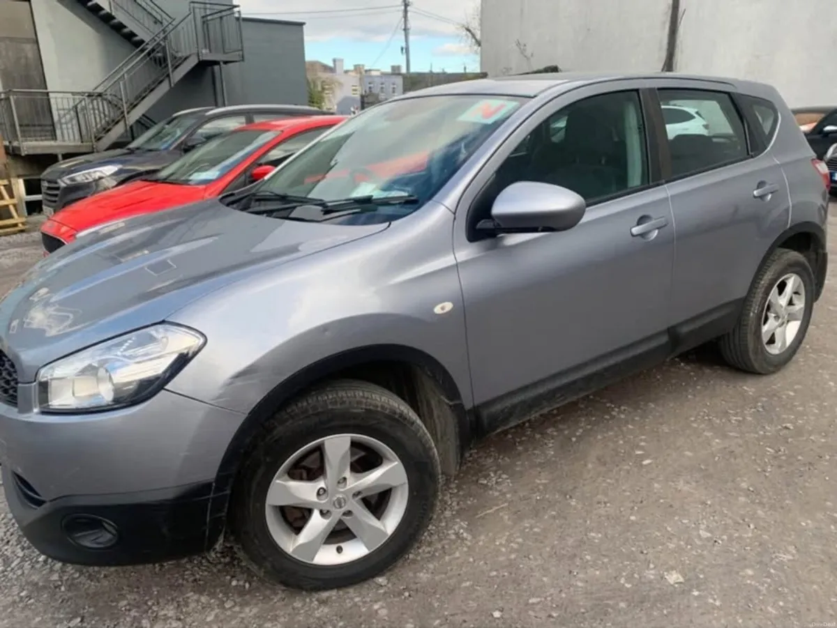 Nissan Qashqai 2011 - Image 2