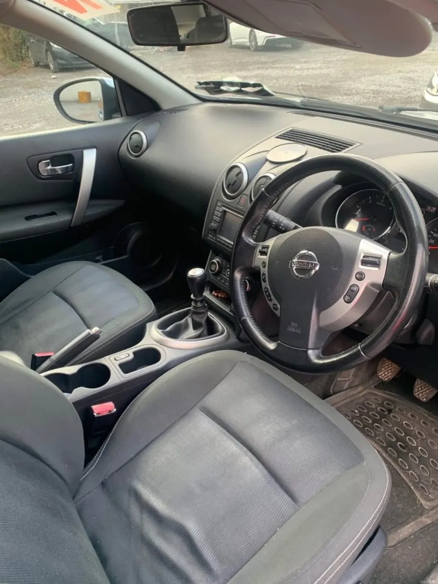 Nissan Qashqai 2011 - Image 3