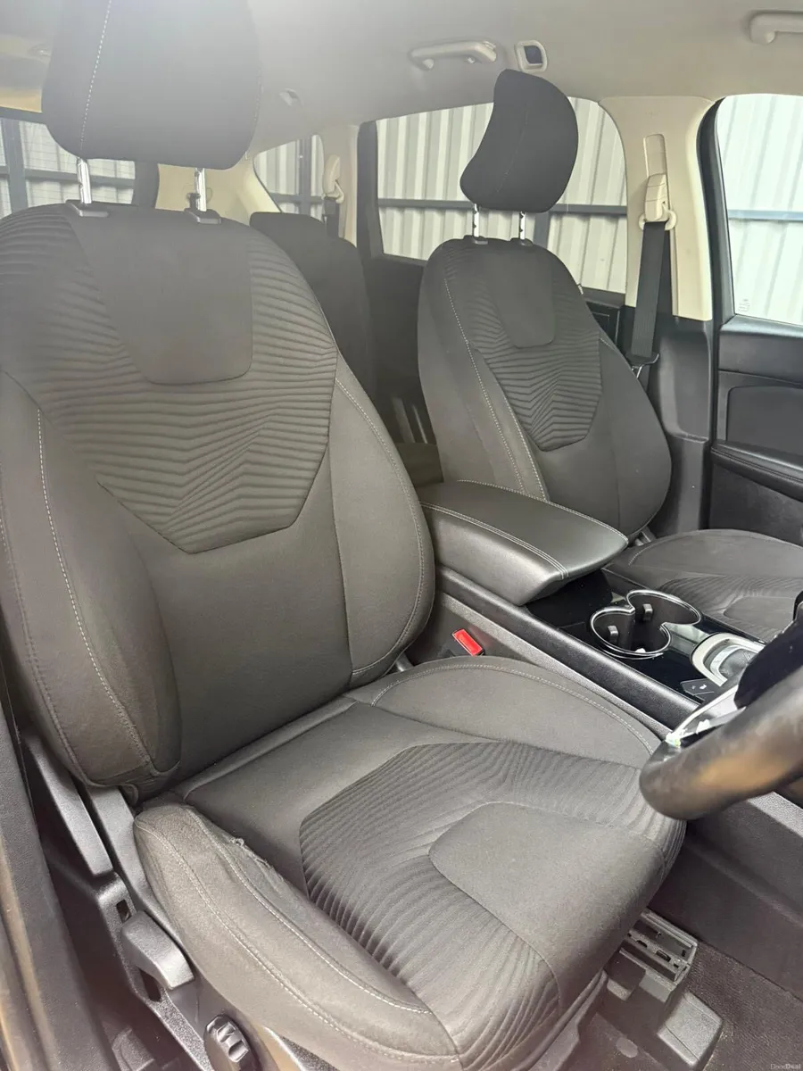 Ford S-Max 2016 Zetec 2.0Tdci Manual - Image 4