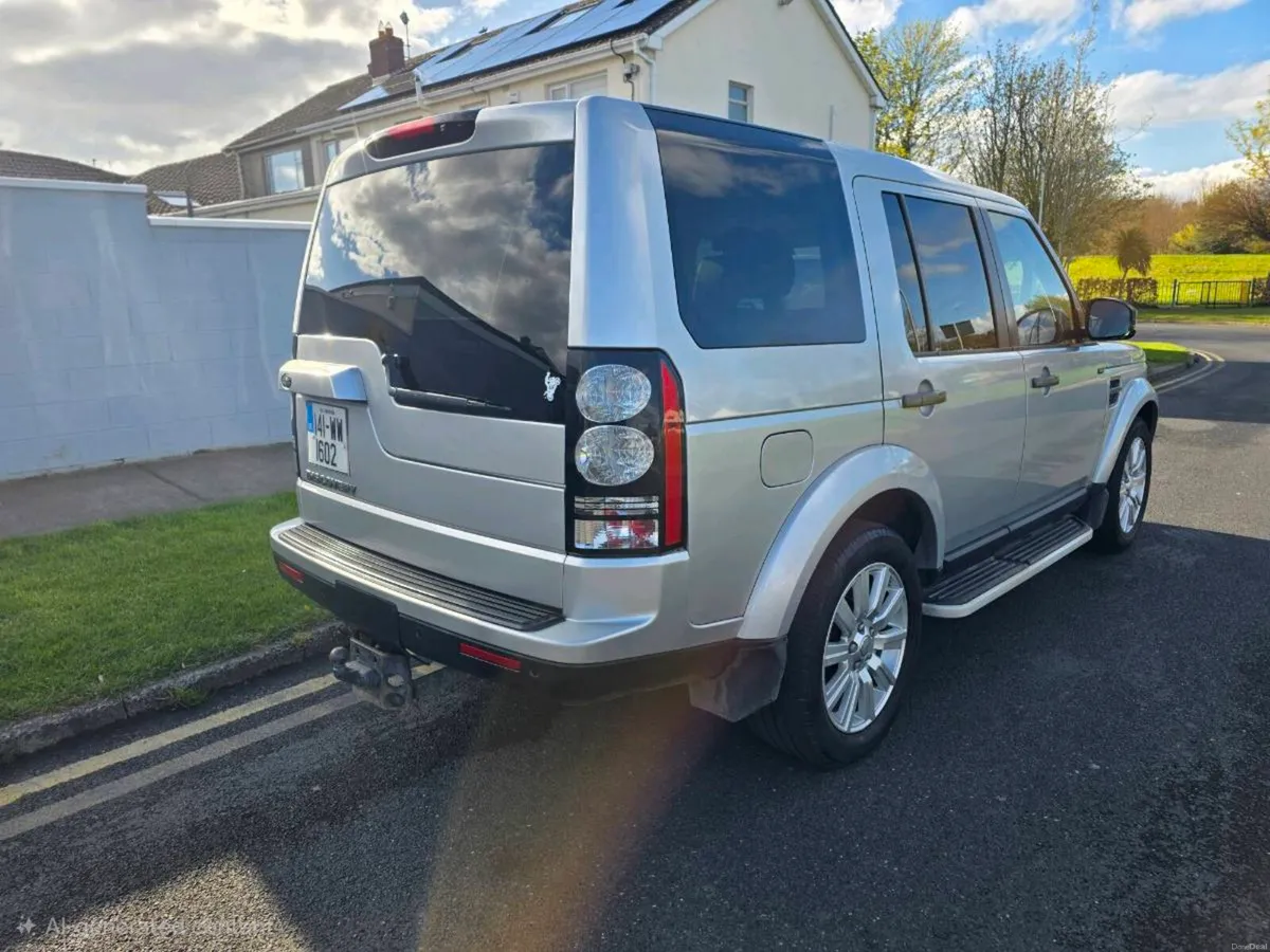 2014 Land Rover Discovery 4 Crewcab - Image 4