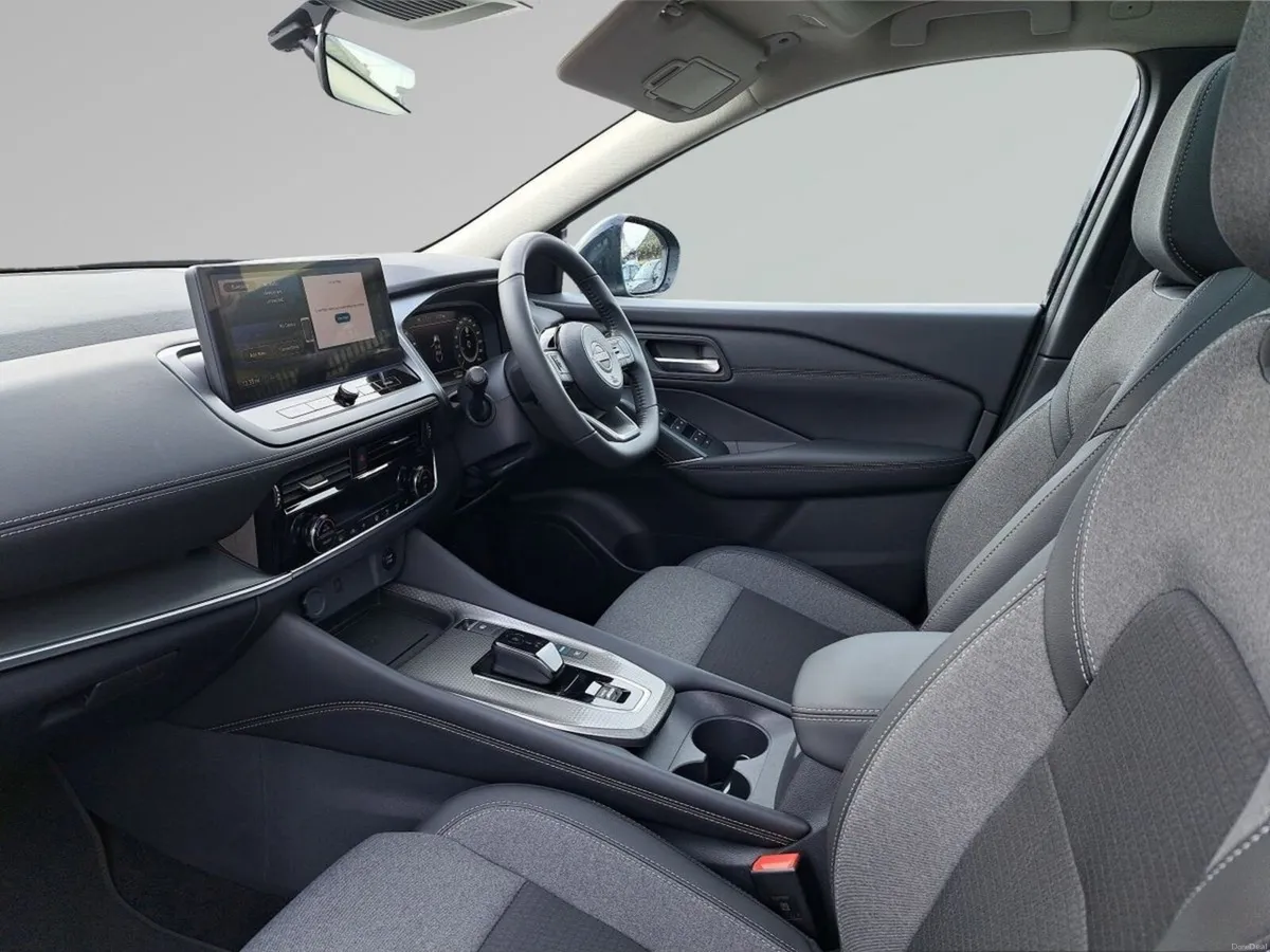 Nissan Qashqai E-POWER SV PREMIUM DEMO SALE - Image 4