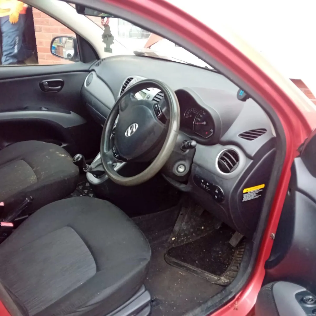 Hyundai i10 2011 *damaged* - Image 1