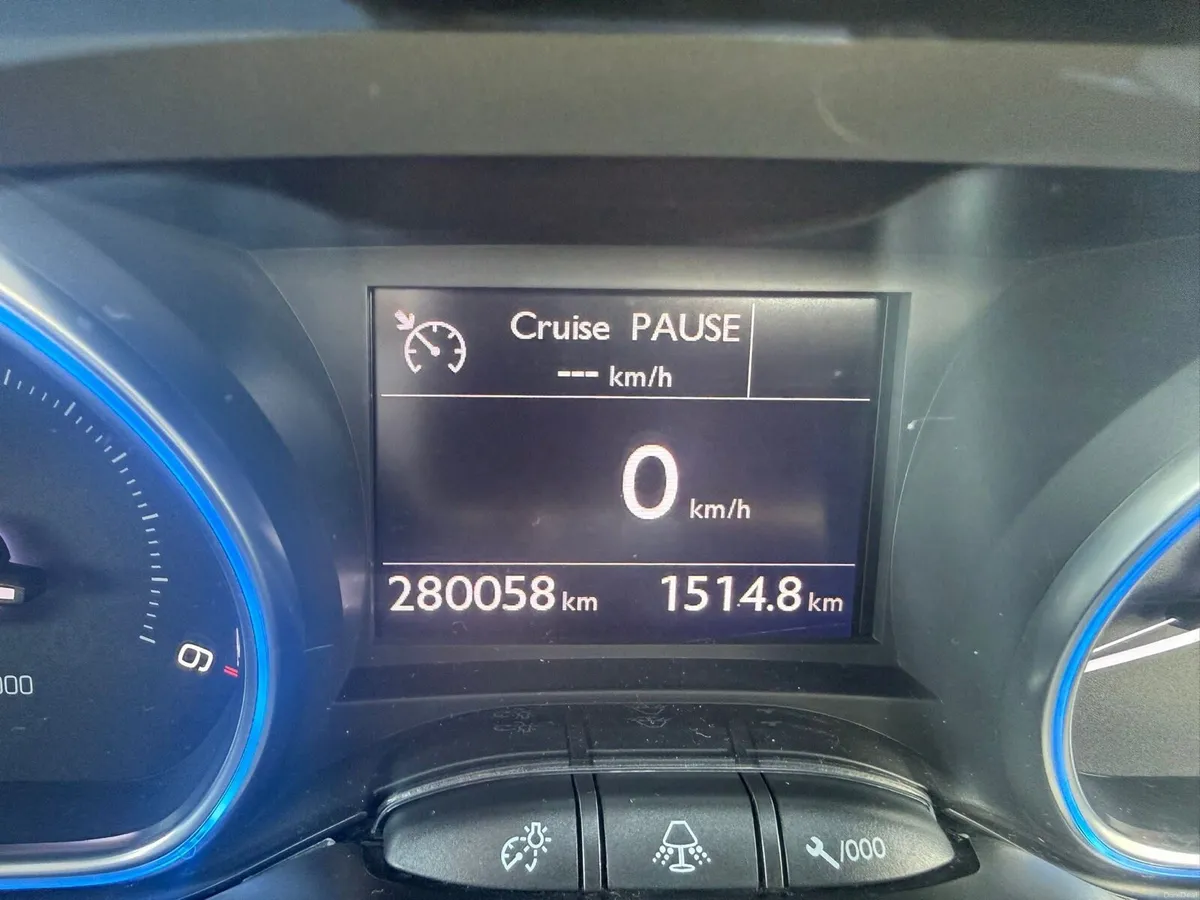 141 Peugeot 2008 1.6 diesel - Image 4