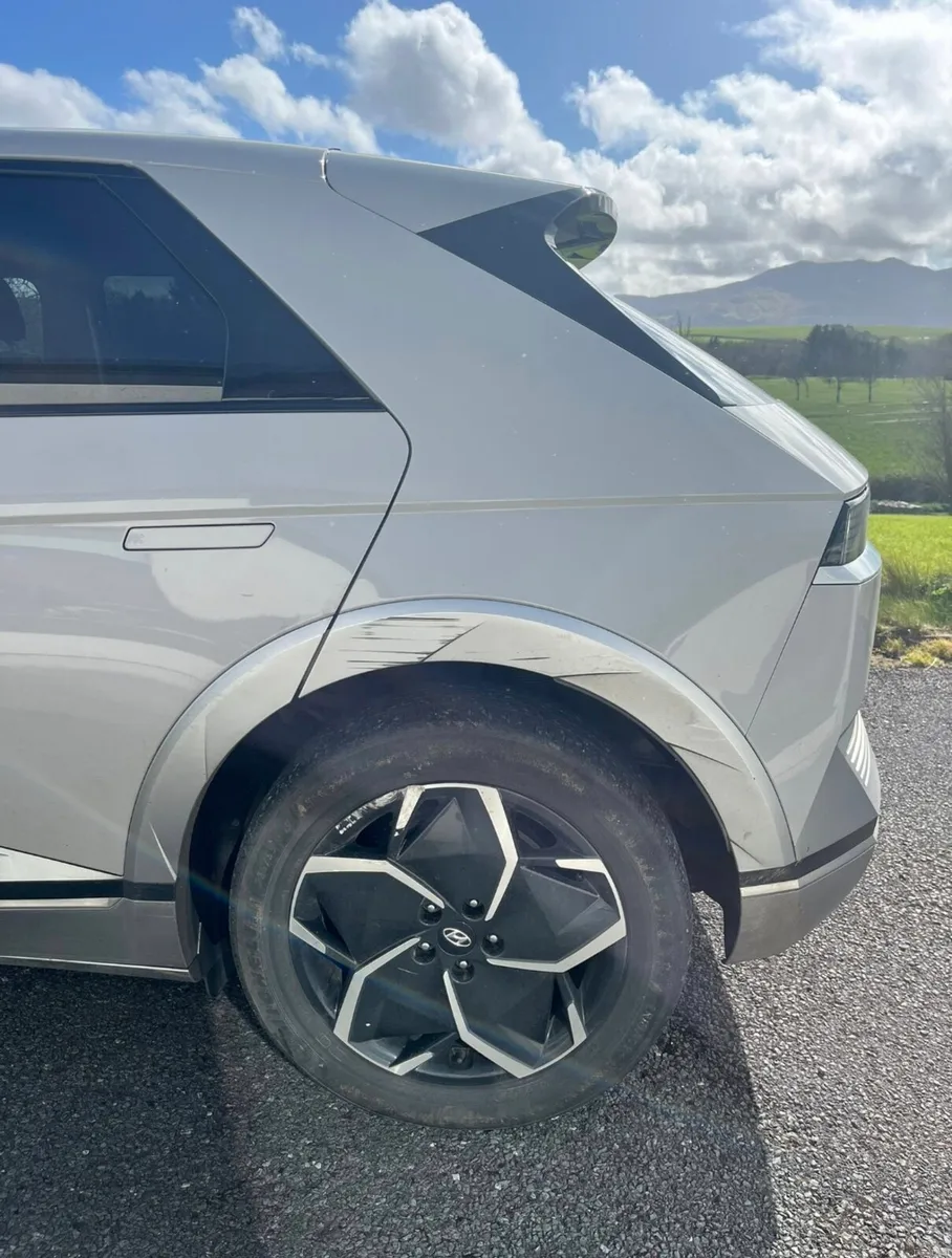 Hyundai IONIQ 5 Premium 77kw 5DR  AUTO - Image 3