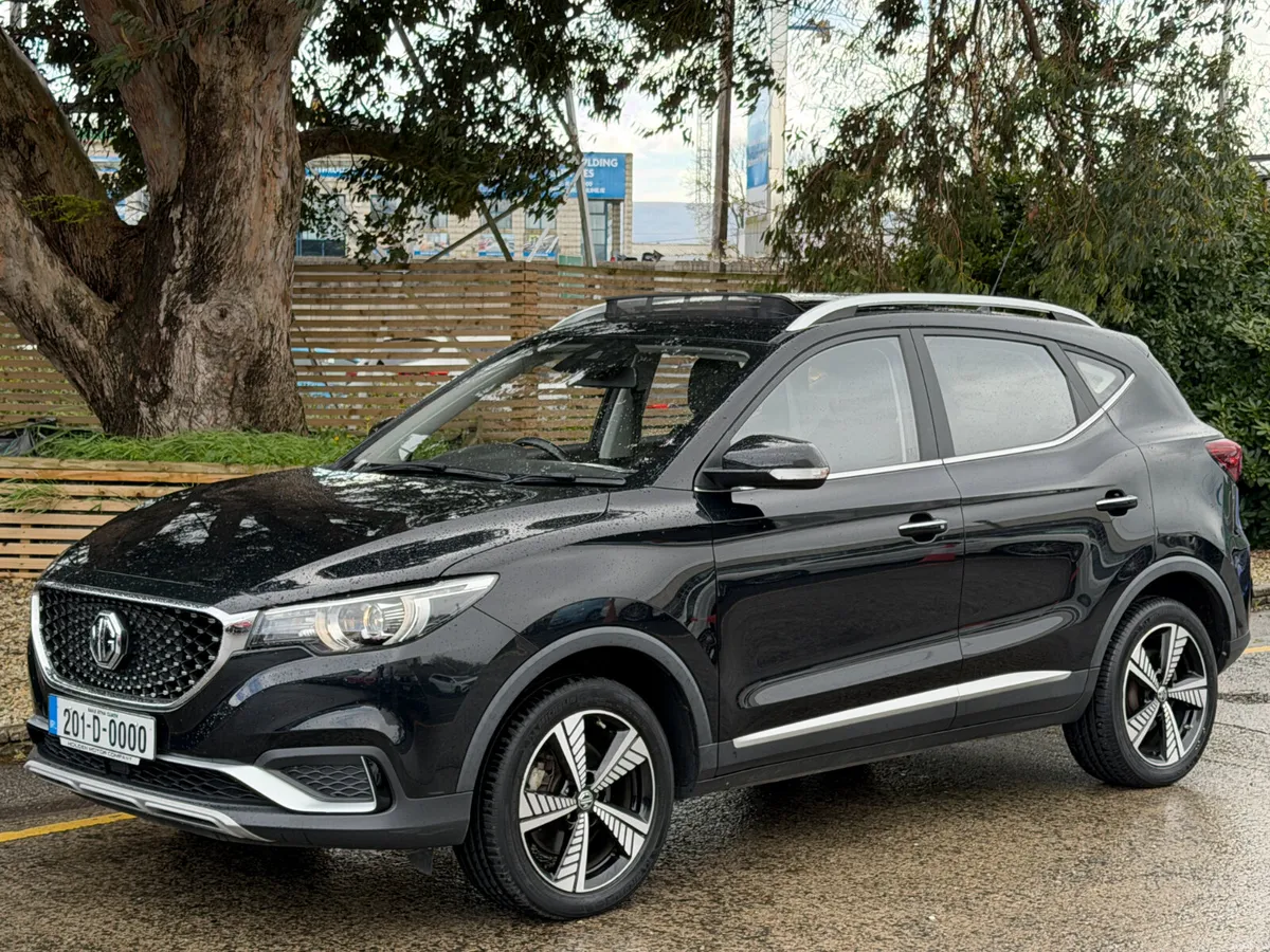 2020 MG ZS..EXCLUSIVE..PAN ROOF.. - Image 3