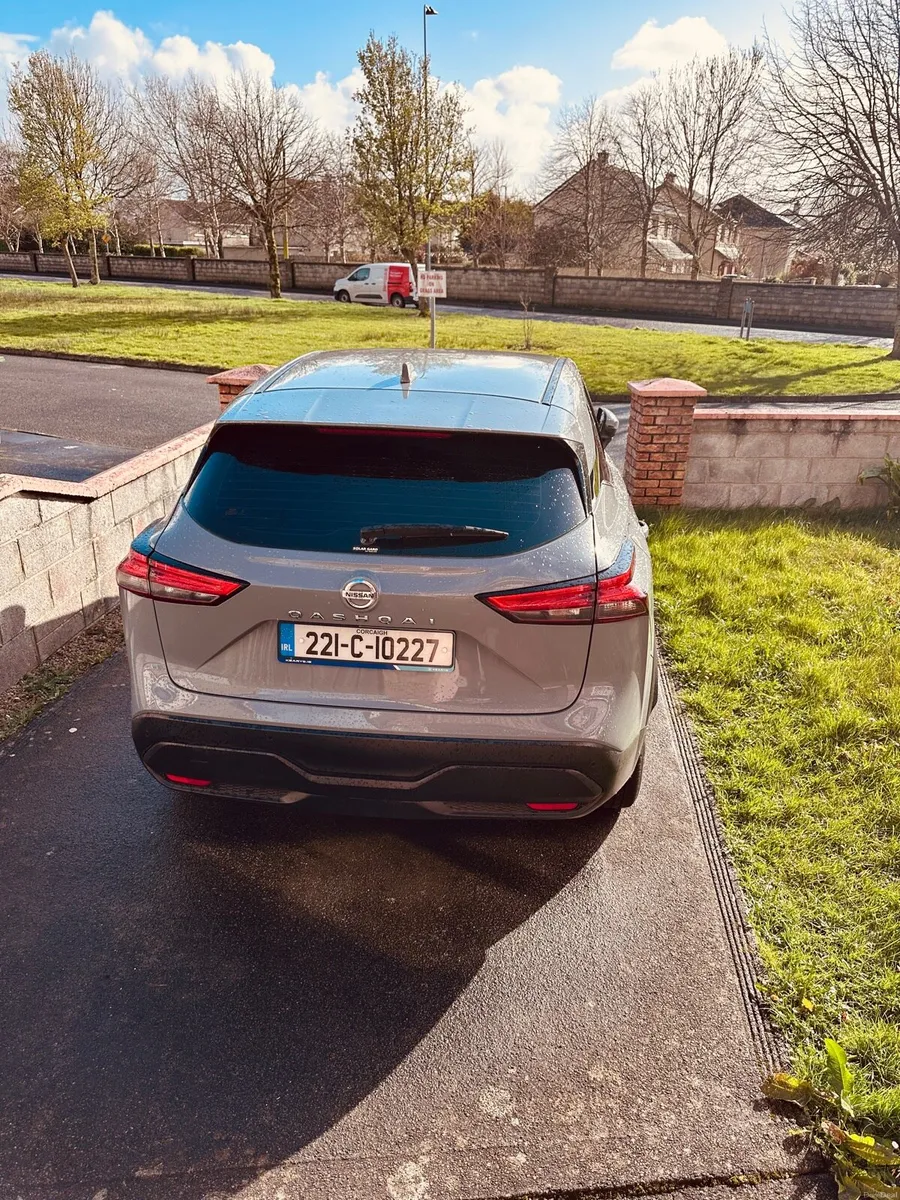 Nissan Qashqai 1.3 Mild SV - Image 4