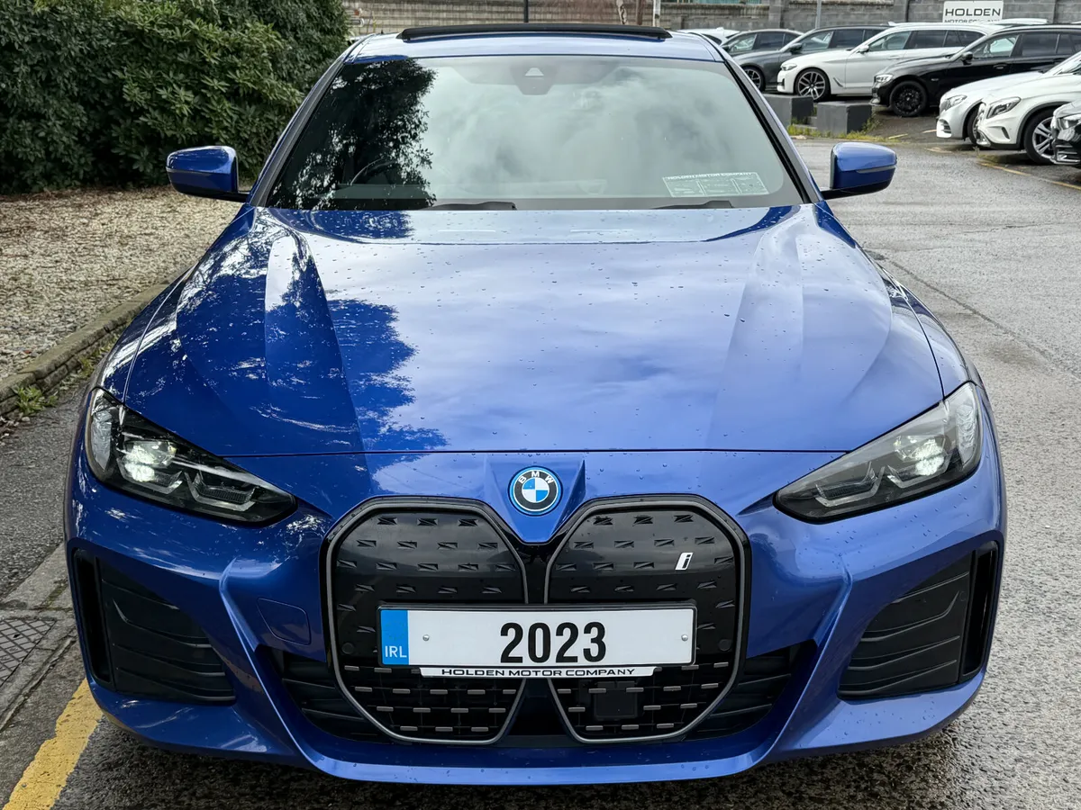 2023 BMW i4..SUNROOF..M-SPORT..2 KEYS - Image 4
