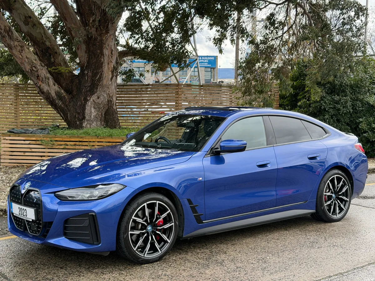 2023 BMW i4..SUNROOF..M-SPORT..2 KEYS - Image 3