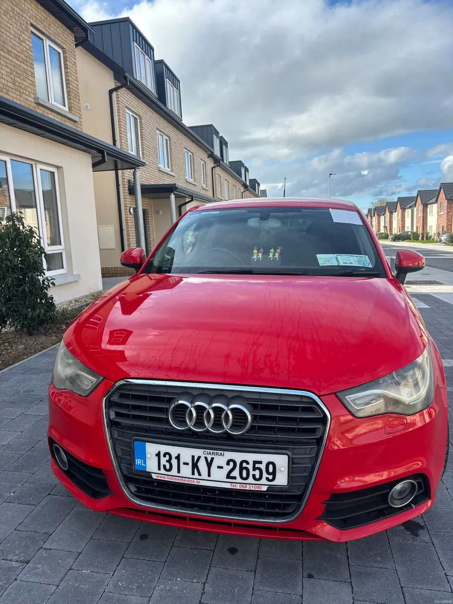 20

￼

Audi A1 2013 TFSI S Tronic Automatic - Image 3