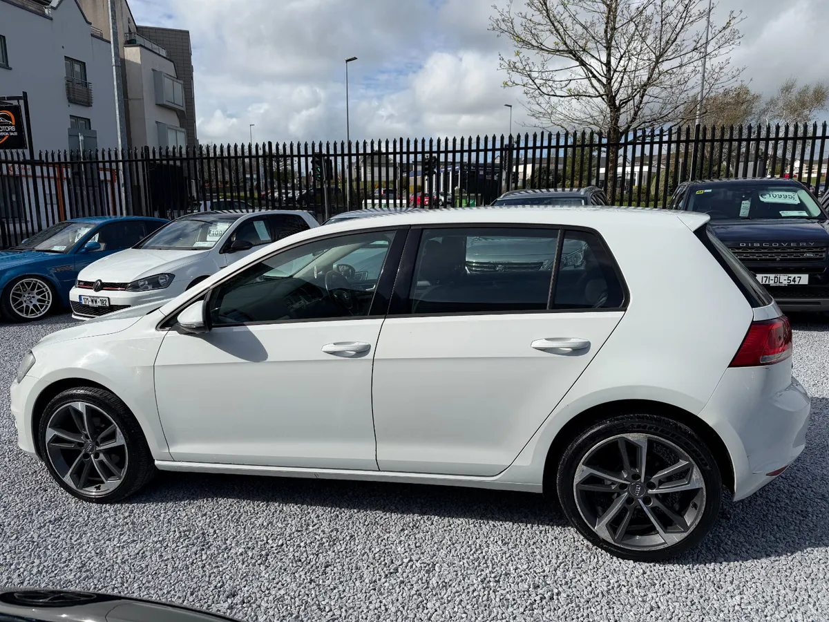 2015 (151) Volkswagen Golf 1.6 TDI Trendline - Image 4