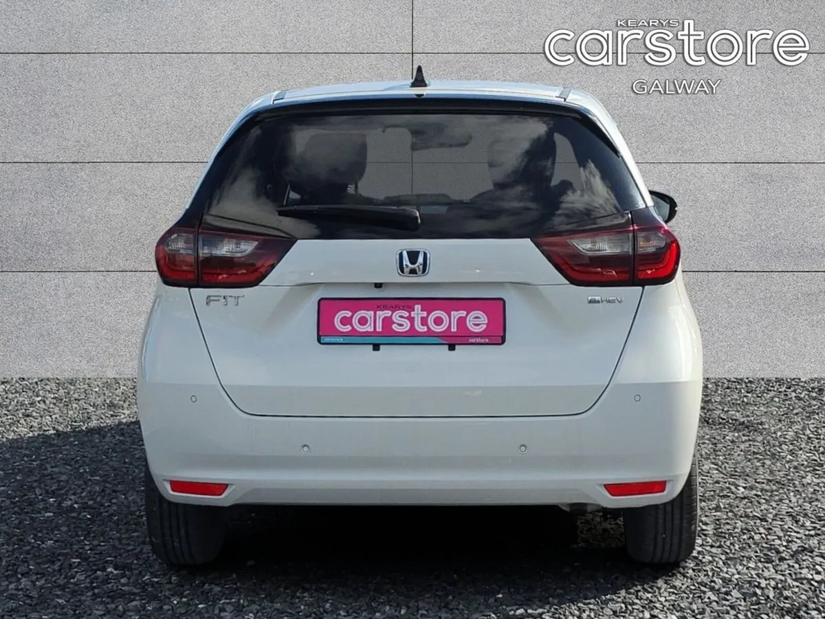 Honda Fit 1.5 Hybrid - Image 4