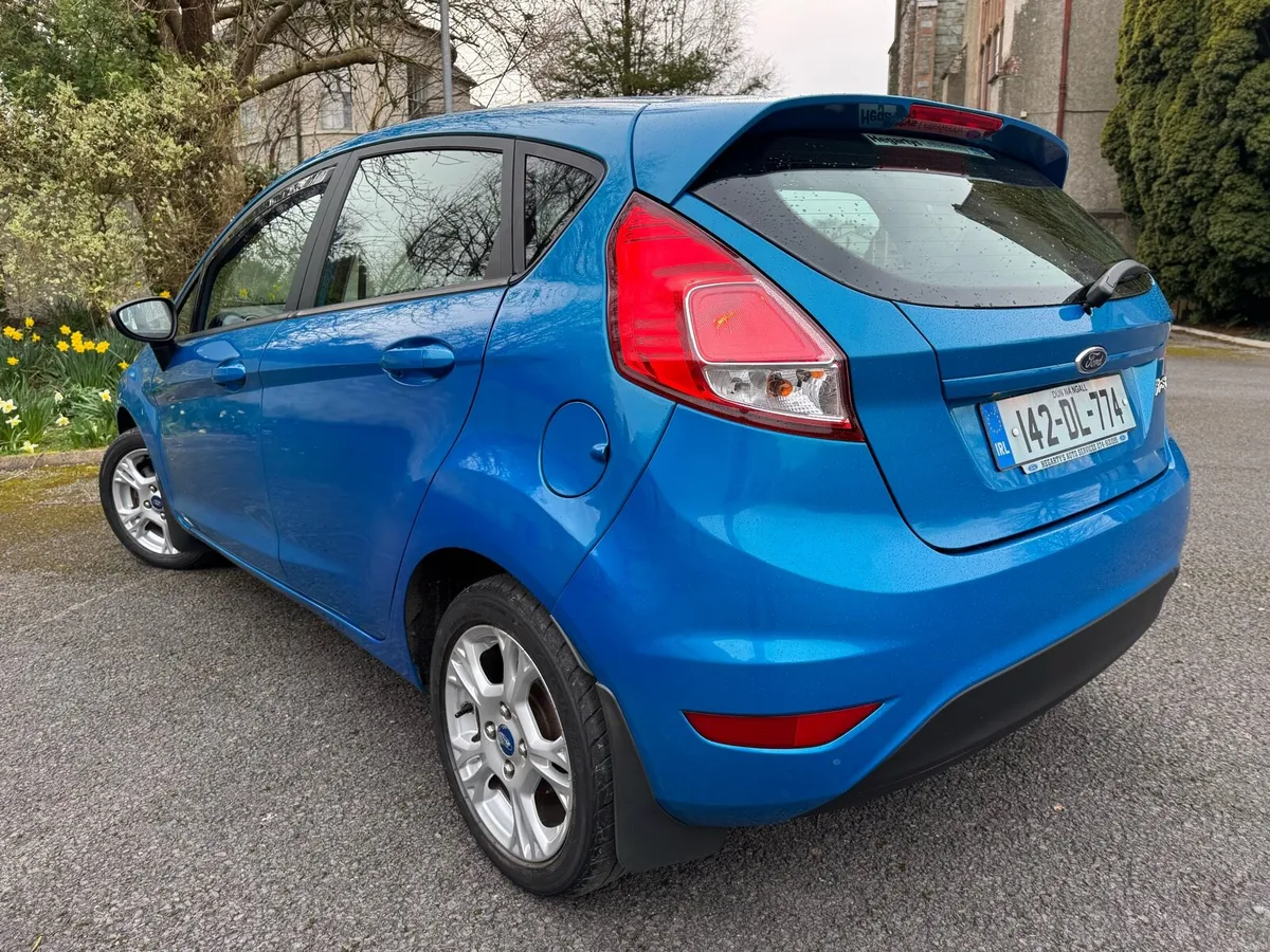 Ford Fiesta Zetec 1.5 - Image 2
