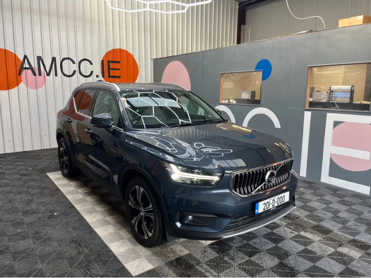Volvo XC40 €28950 2020 VOLVO XC40 RECHARGE PLUG-IN - Image 1