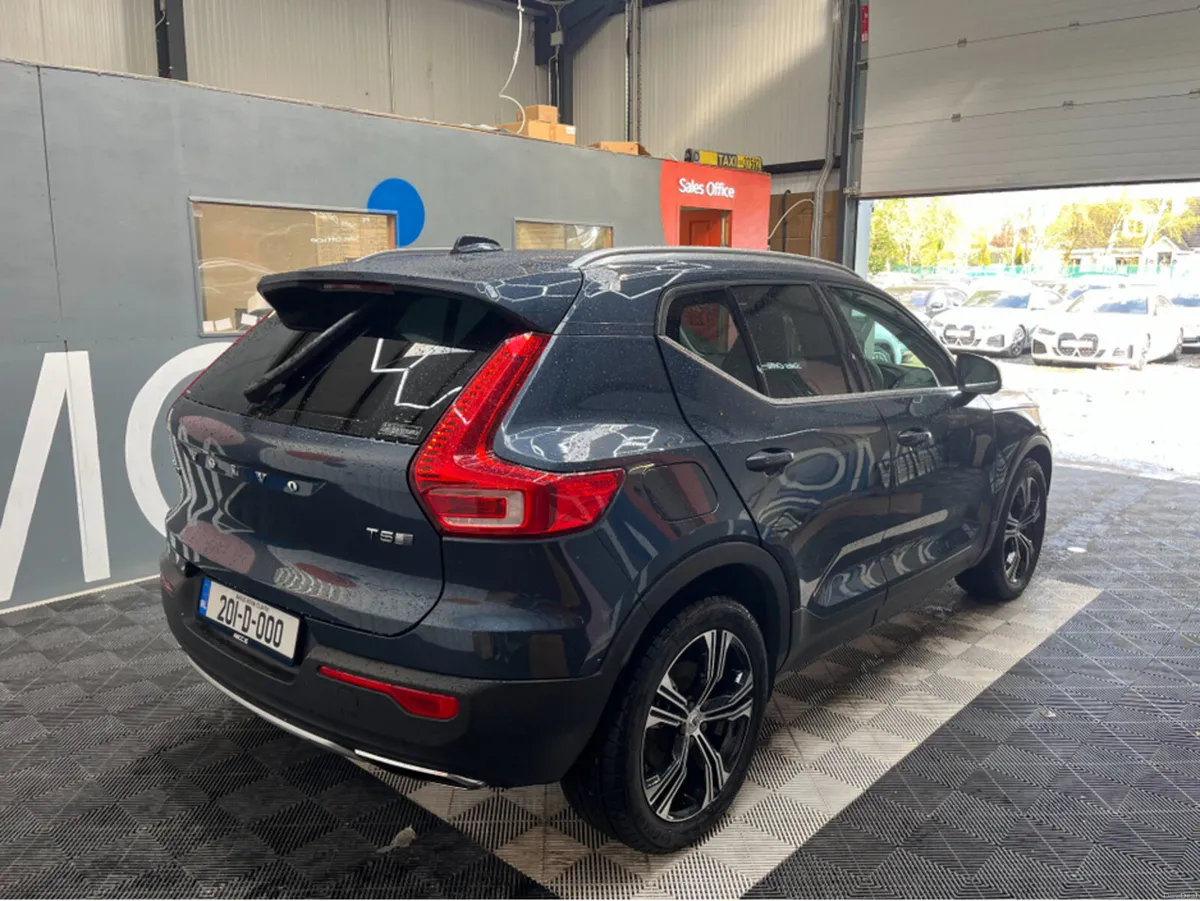 Volvo XC40 €28950 2020 VOLVO XC40 RECHARGE PLUG-IN - Image 2