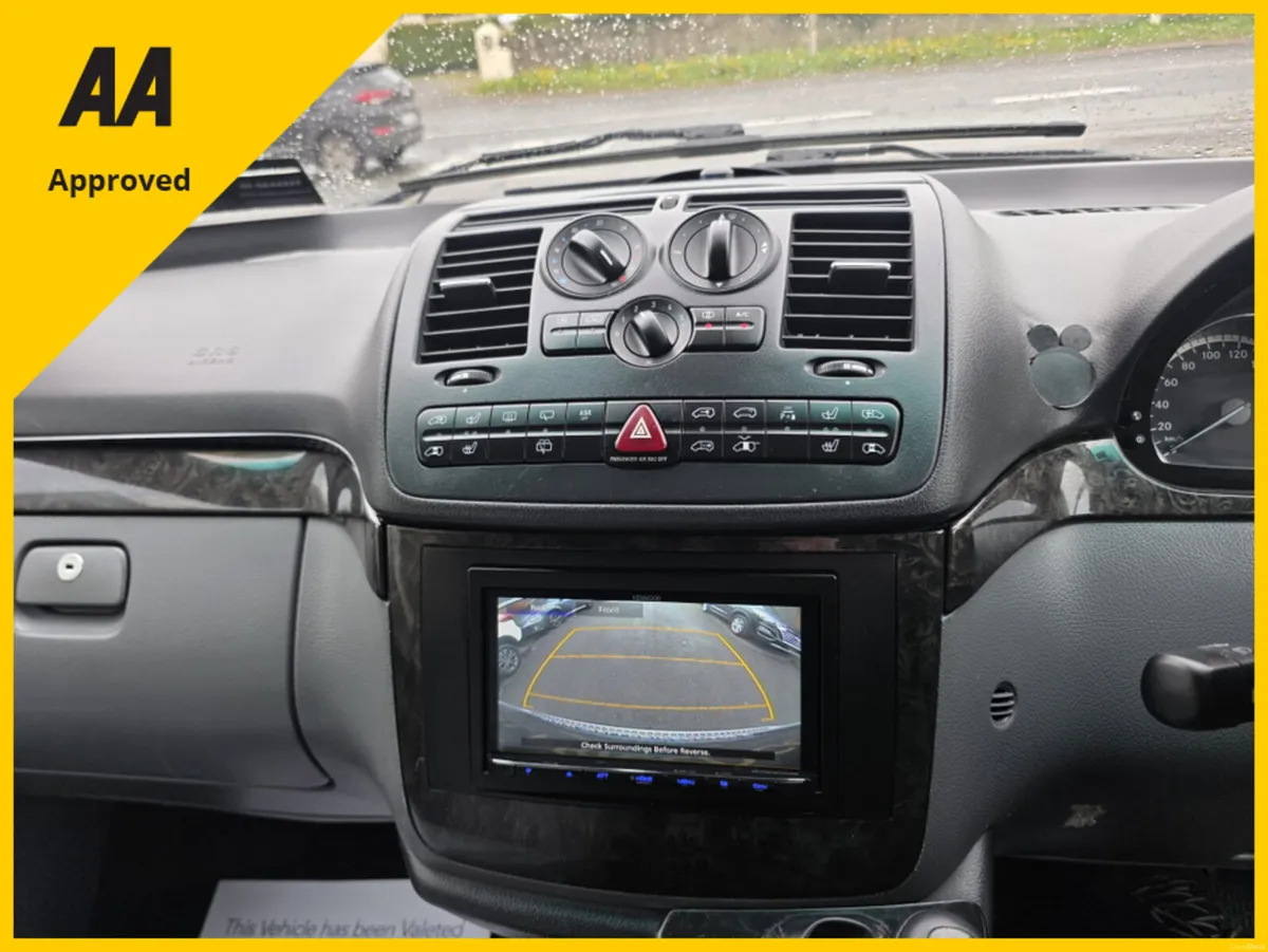 Mercedes-Benz V-Class AMBIENTE EXTRA LONG 5DR A - Image 4